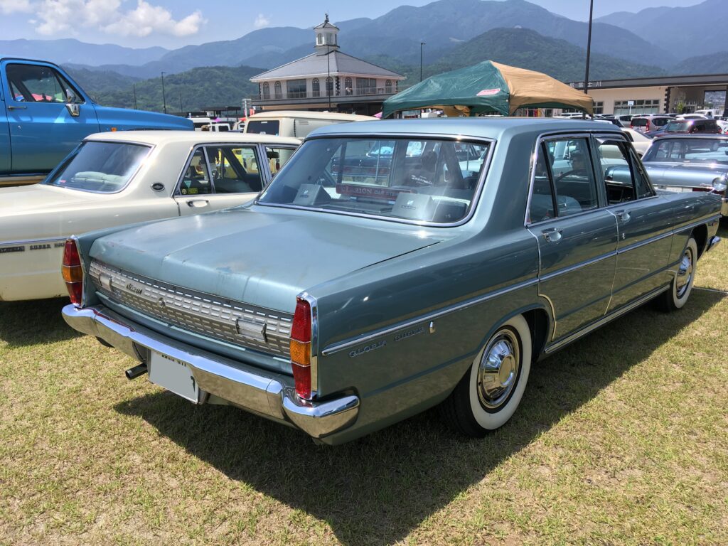 日産グロリア　スーパー６