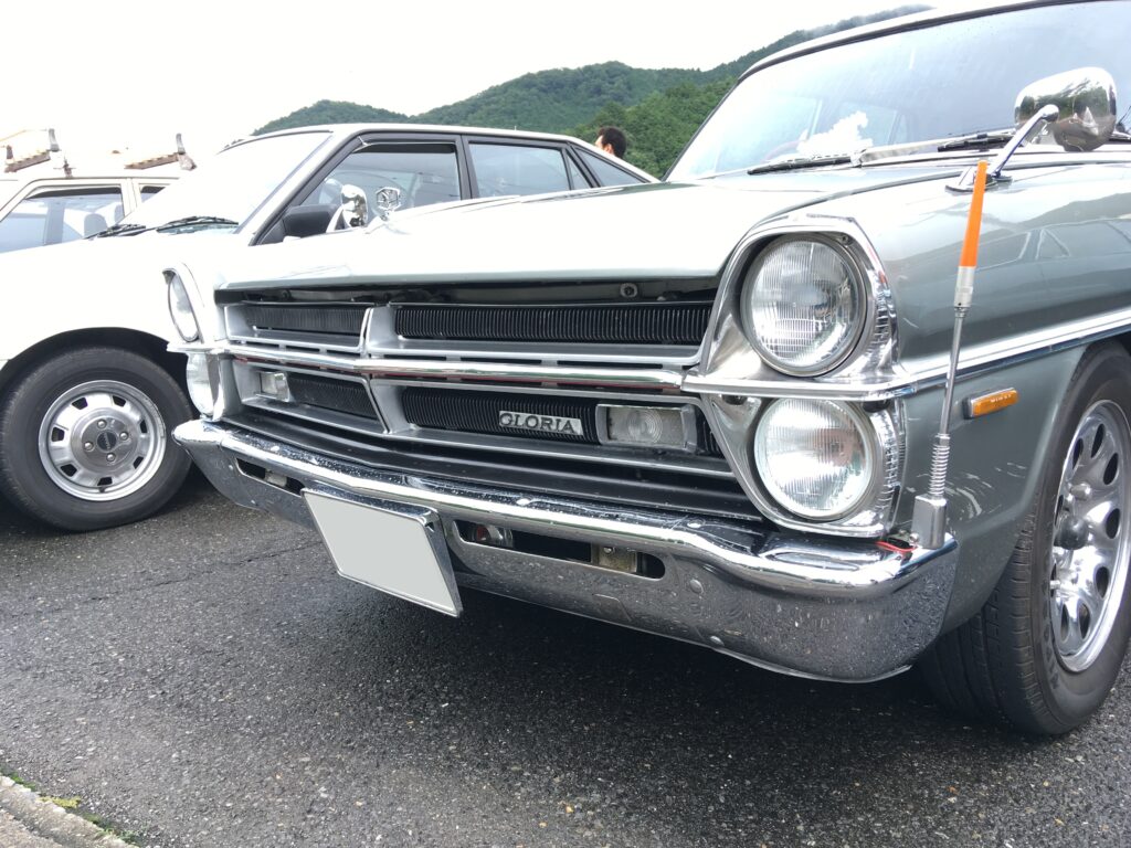 日産グロリア　スーパーデラックス