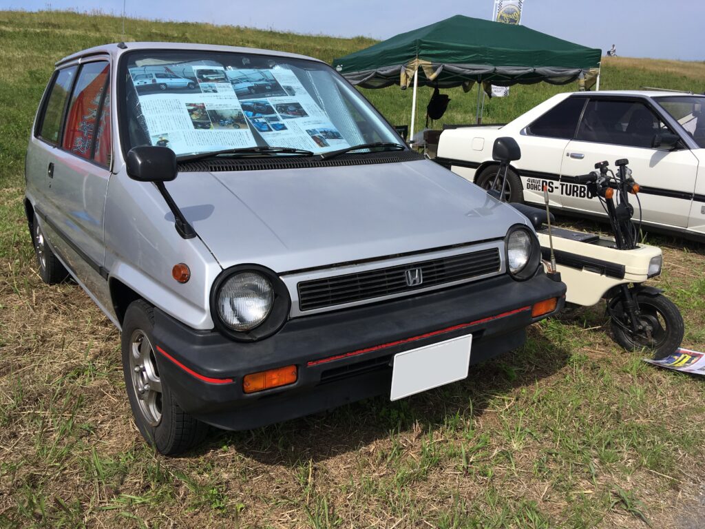 フェンダーミラーのほうが似合うかも