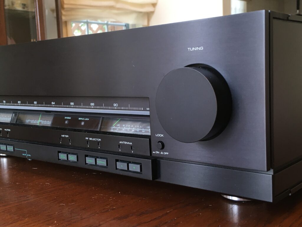 ケンウッド L-02T – 性能も価格も超ド級のFMチューナー | 【昭和レトロ