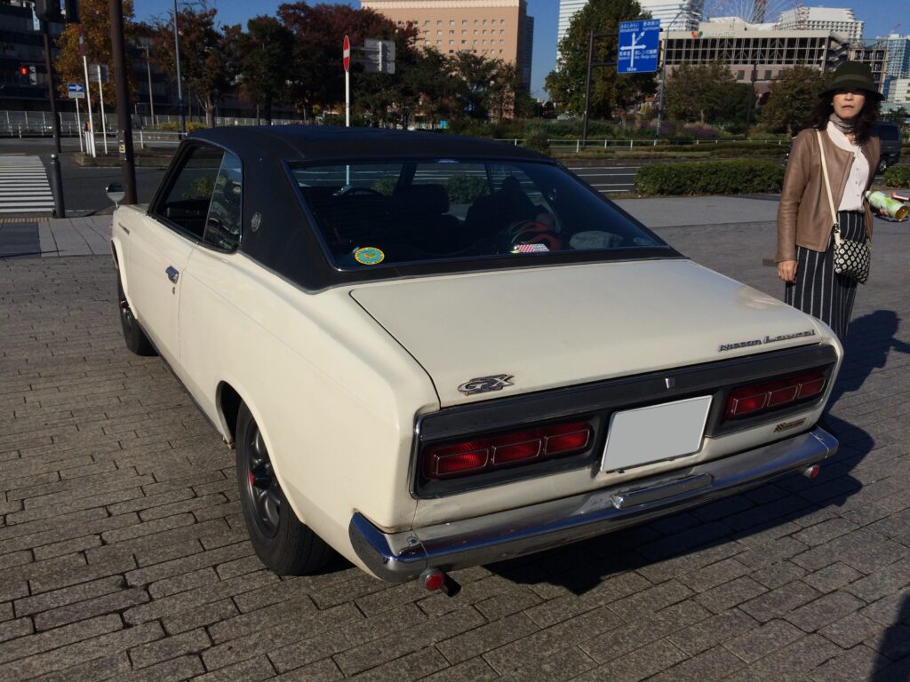 流れるようなフォルム